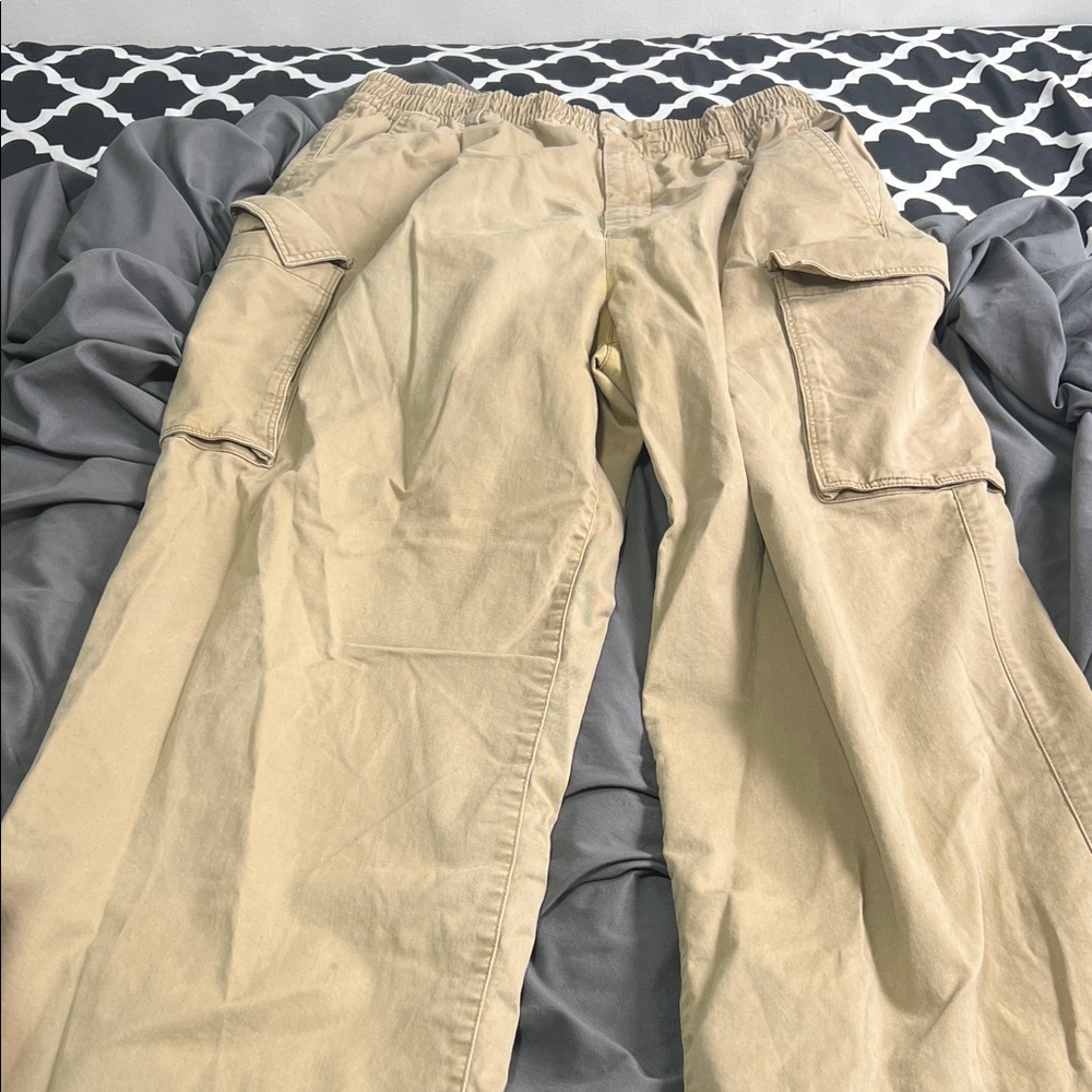 Old Navy Beige Flare Cargo Pants